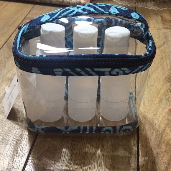 Vera Bradley Lighten Up 3-1-1 Travel Cosmetic Set - Picture 3 of 5